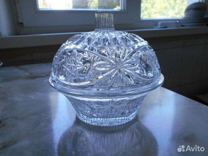 Хрустальная вазочка с крышкой. СССР 60 - е годы