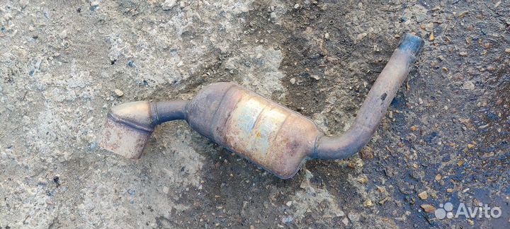 Резонатор Mercedes-Benz ML w163. Япония