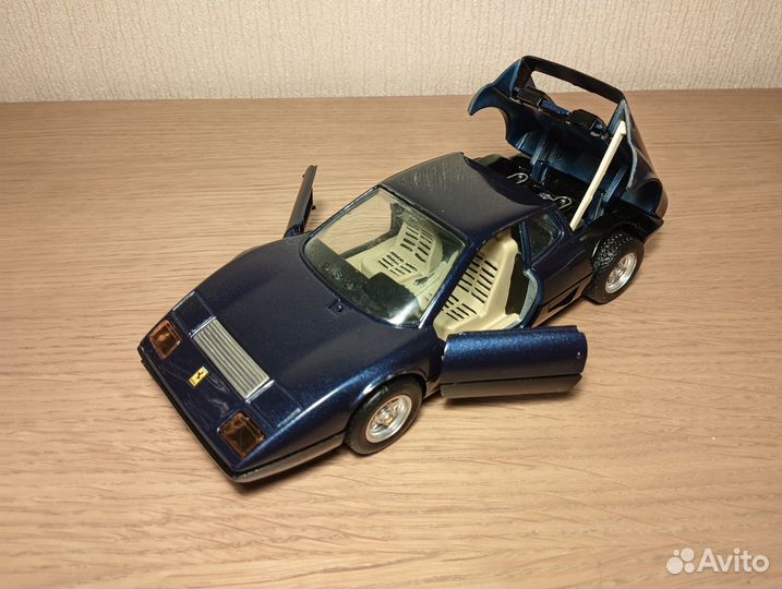 1/24 Bburago Ferrari 512 BB #0133 (Italy)