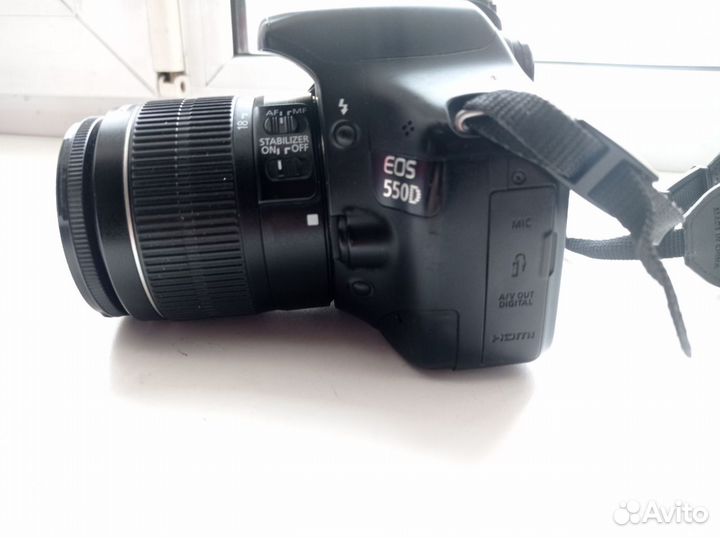 Зеркальный фотоаппарат canon 550d