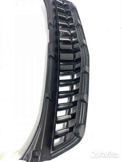 Решетка радиатора в стиле Мерседес Лада Приора 2