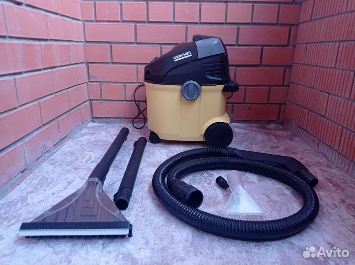 Моющий пылесос Karcher