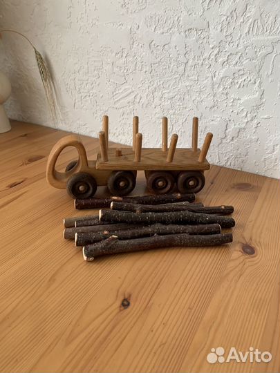 Деревянная машина, лесовоз