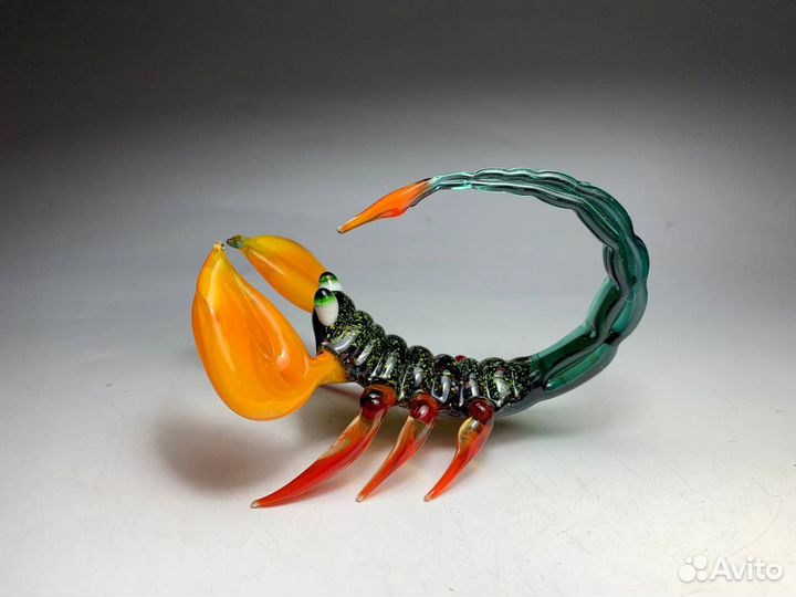 Статуэтка стекло скорпион