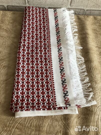 Новый рушник (вышитое полотенце)