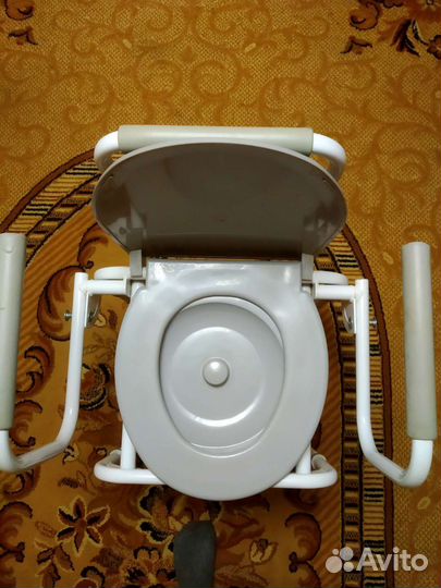 Стул кресло для инвалидов