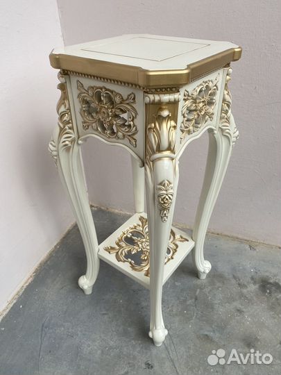 Подцветочник