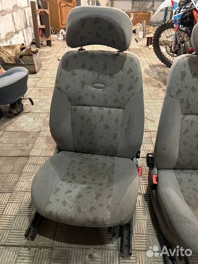 Передние сиденья LADA kalina 1 лада калина 1