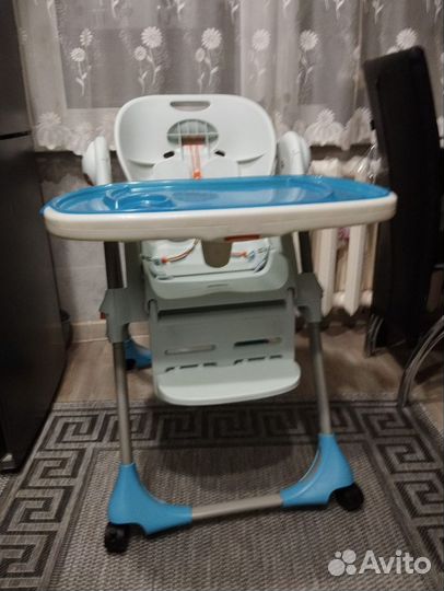 Стульчик столик для кормления chicco