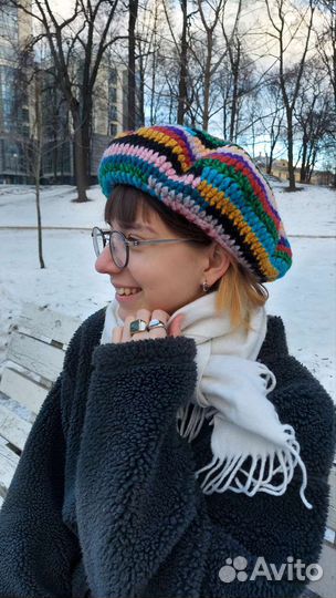 Шапка берет ручная работа