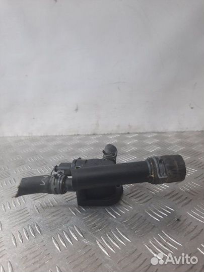 Фланец (тройник) системы охлаждения Volkswagen