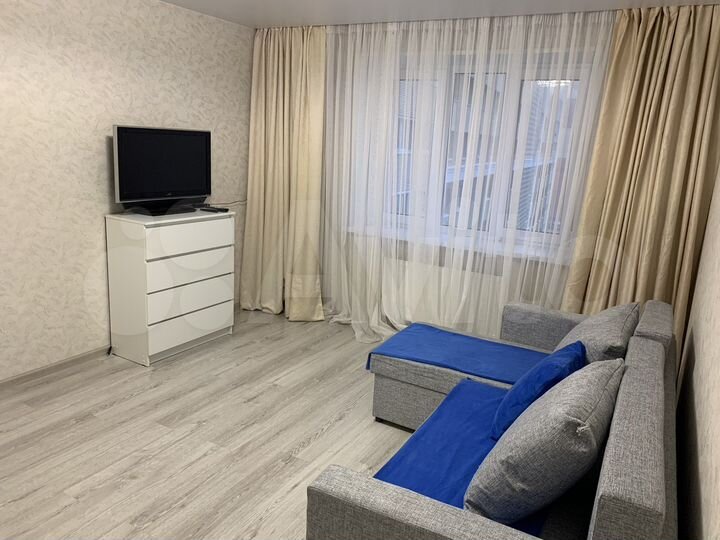 2-к. квартира, 45 м², 8/16 эт.
