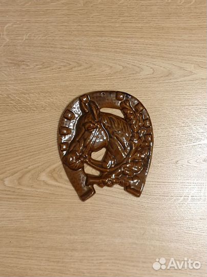 Подкова керамическая