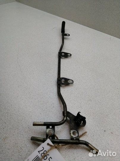 Трубка Mitsubishi Diamante F31A 6G73