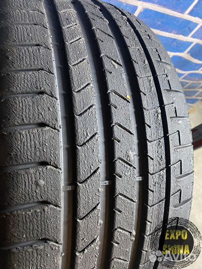 Pirelli P Zero PZ4 245/35 R19
