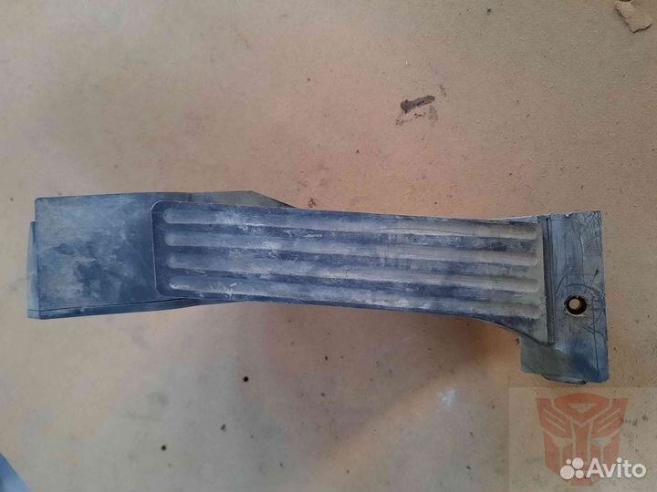 Педаль газа BMW 760Li e65