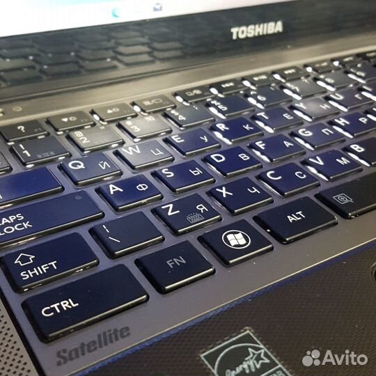 Ультрабук Toshiba Core i5 SSD+HDD легкий тонкий