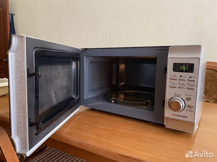 Микроволновая печь