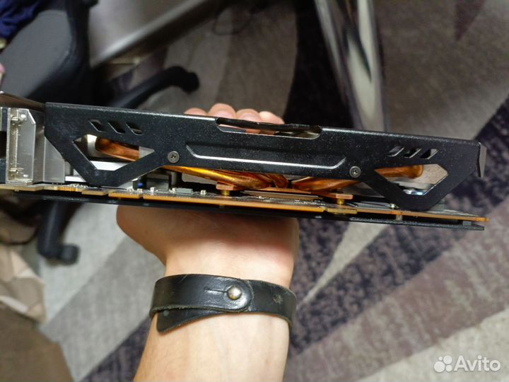 Видеокарта r9 380 4gb 256bit