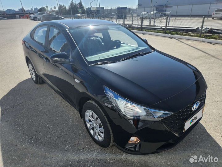 Hyundai Solaris 1.6 AT, 2023, 28 км