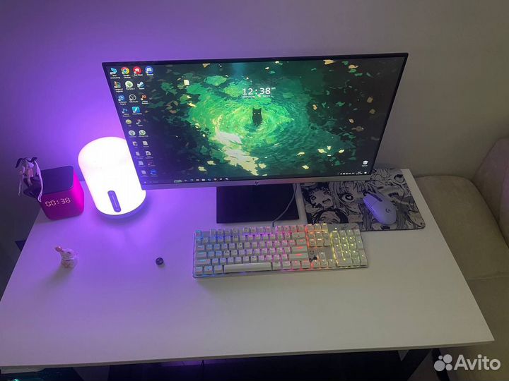 Компьютерный стол белый лофт