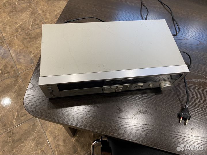 Продам кассетную деку Technics M216