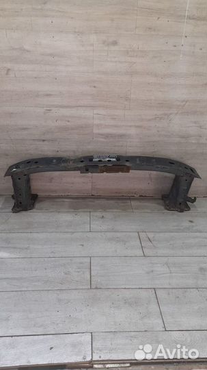 Усилитель переднего бампера Ford Focus 2