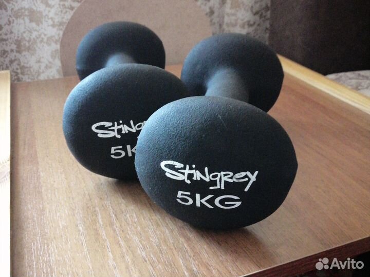 Набор гантелей