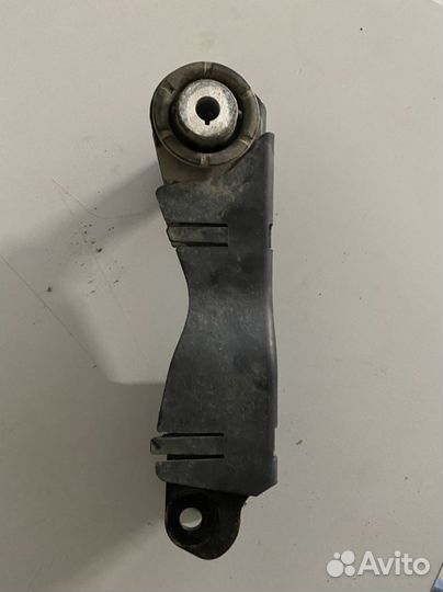 Рычаг подвески нижний задний правый Land Rover