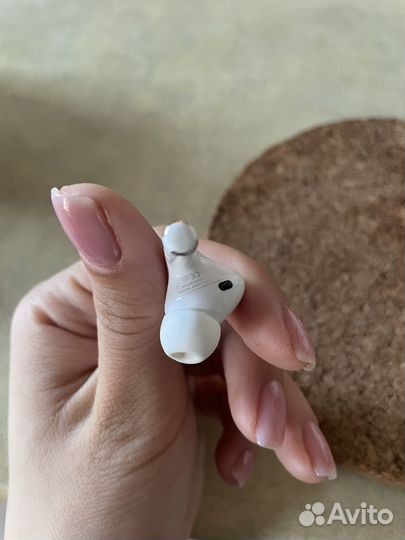Левый наушник Airpods PRO