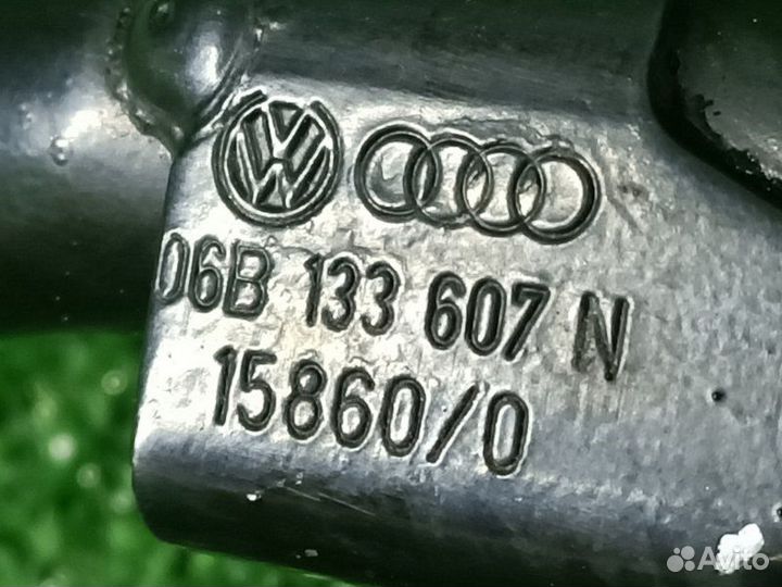 Трубка системы охлаждения Audi A4 B7 BFB 1.8T