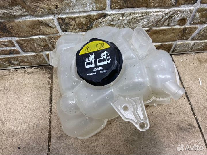 Бачок расширительный Volvo Xc90 2 2.0 dizel 2017