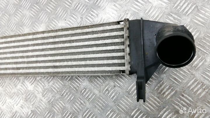 Радиатор интеркулера на Рено Сандеро 1