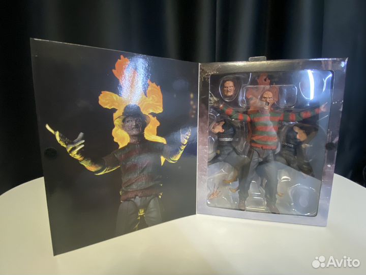 Фигурки коллекционные neca