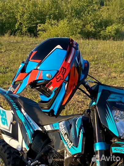 Шлем для мотоцикла кроссовый