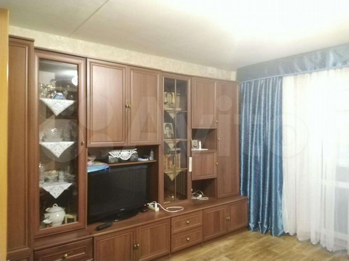 2-к. квартира, 52 м², 1/5 эт.