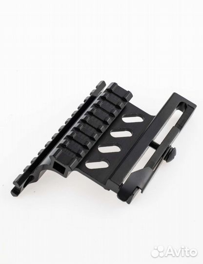 Кронштейн на автомат