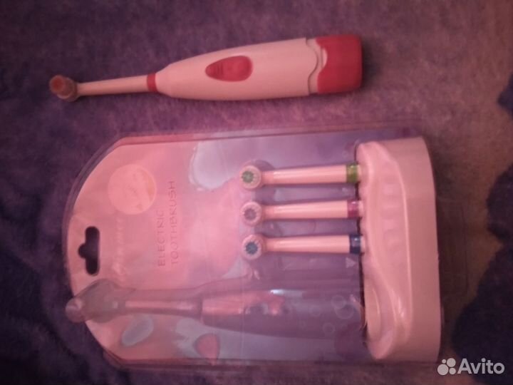 Зубная щетка