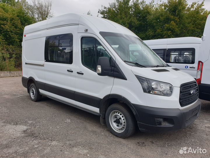 Ford Transit микроавтобус, 2023