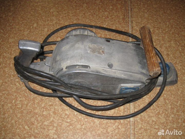 Электро рубанок и фуговальные ножи