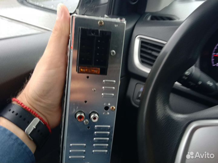 Магнитола maxoni MX-220