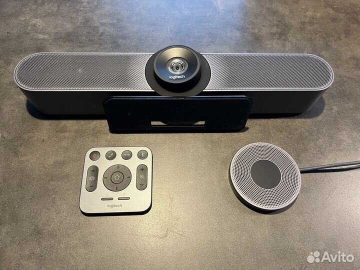 Web-камера Logitech MeetUp черный и микрофон Logit