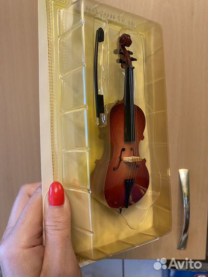 Колекционные музыкальные инструменты