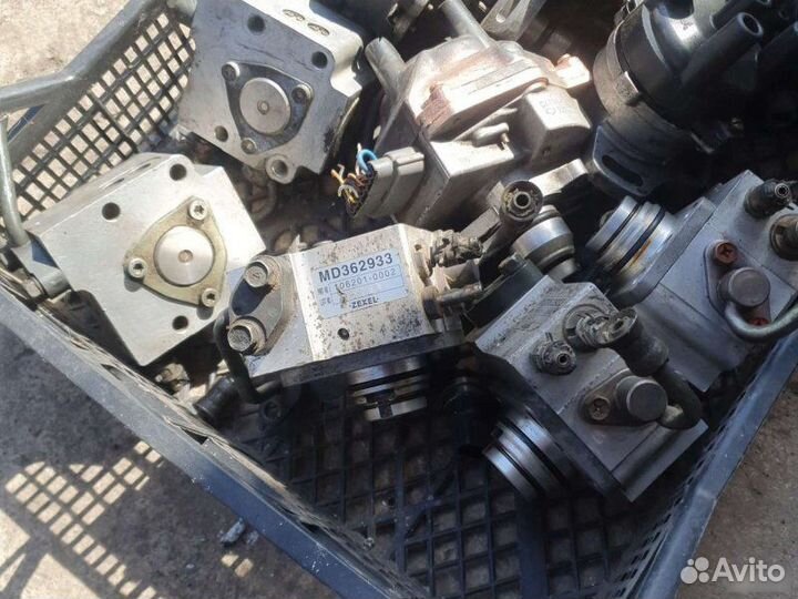 Тнвд топливный насос Mitsubishi 4G15