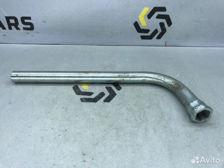 Ключ баллонный Audi A6 C6 BRE 2.0 TDI 2008