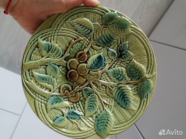 Чайный сервиз, декоративные тарелки, раздаточная т