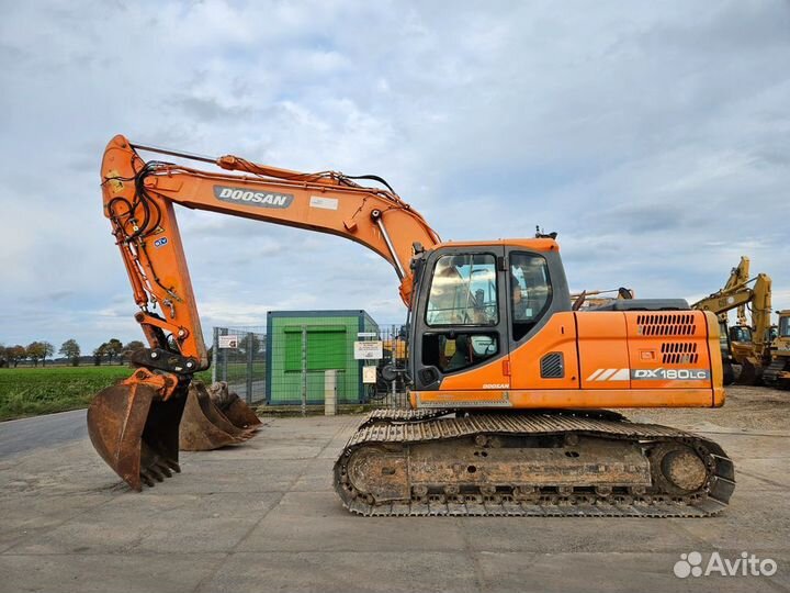 Гусеничный экскаватор DOOSAN DX180LC, 2012