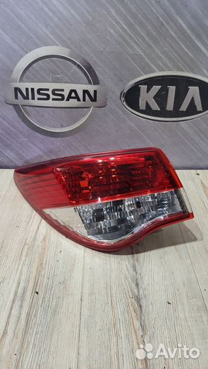 Фонарь задний Nissan almera G15 Лев