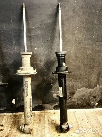 Задние аморты BMW G30 BMW F10