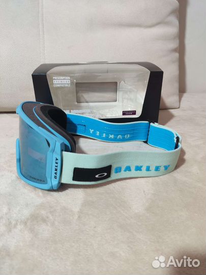 Горнолыжные очки Oakley